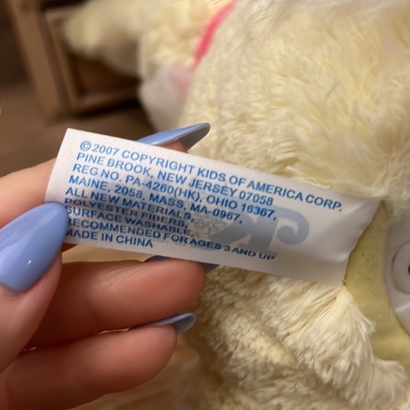 Singing Bunny Plush Peter Cottontail Kids of America Easter Yellow - Picture 9 of 9